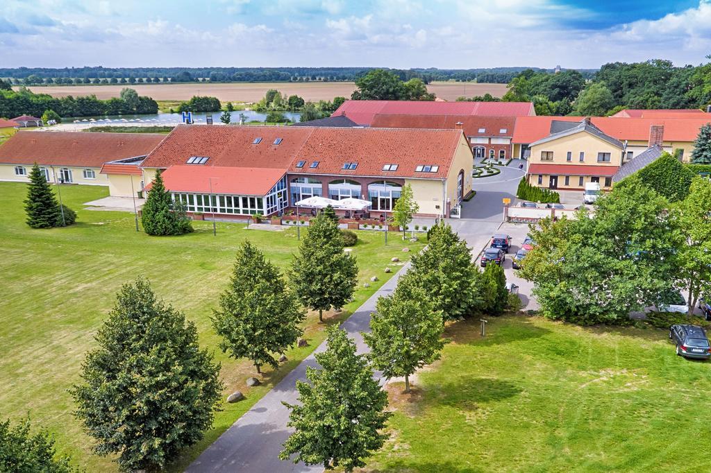 Sport- & Vital-Resort Neuer Hennings Hof Perleberg Exterior foto